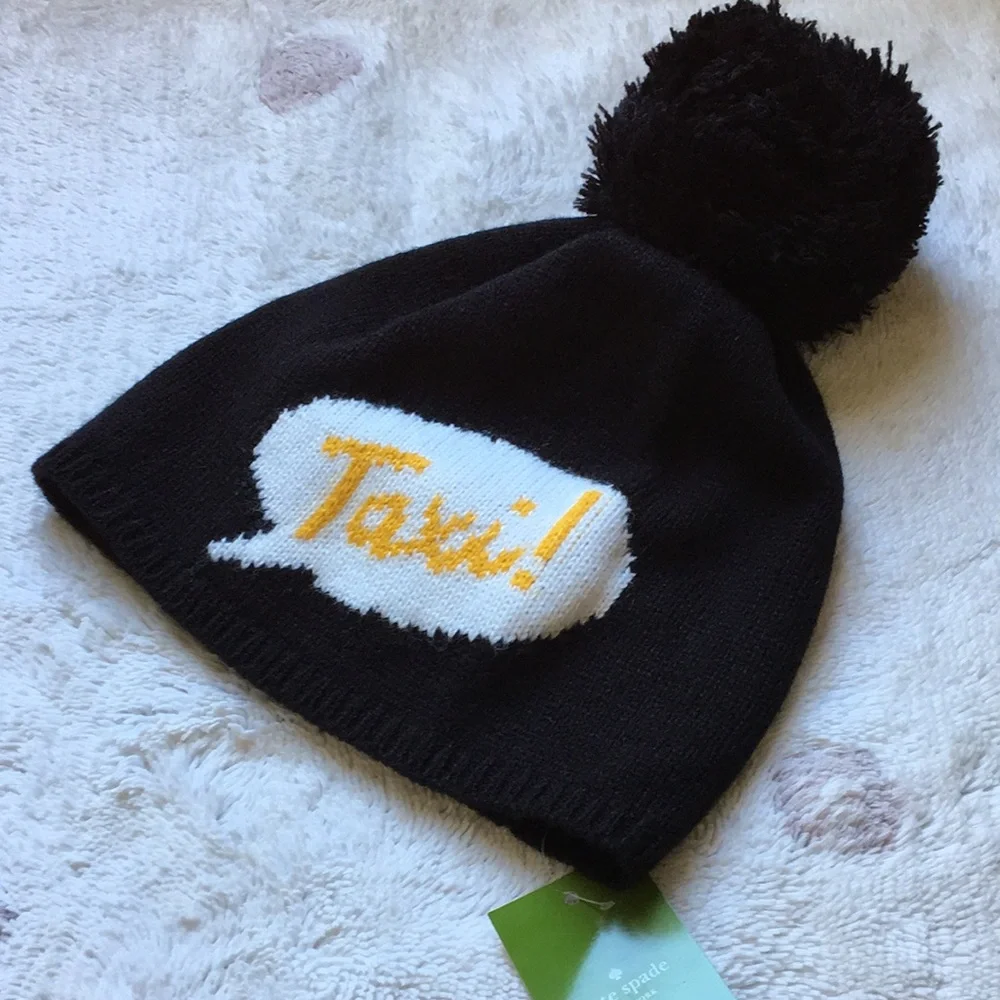🚖Kate Spade Taxi! Speech Bubble 🚖 Beanie NWT black + black pompom